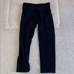 Lululemon cropped black leggings